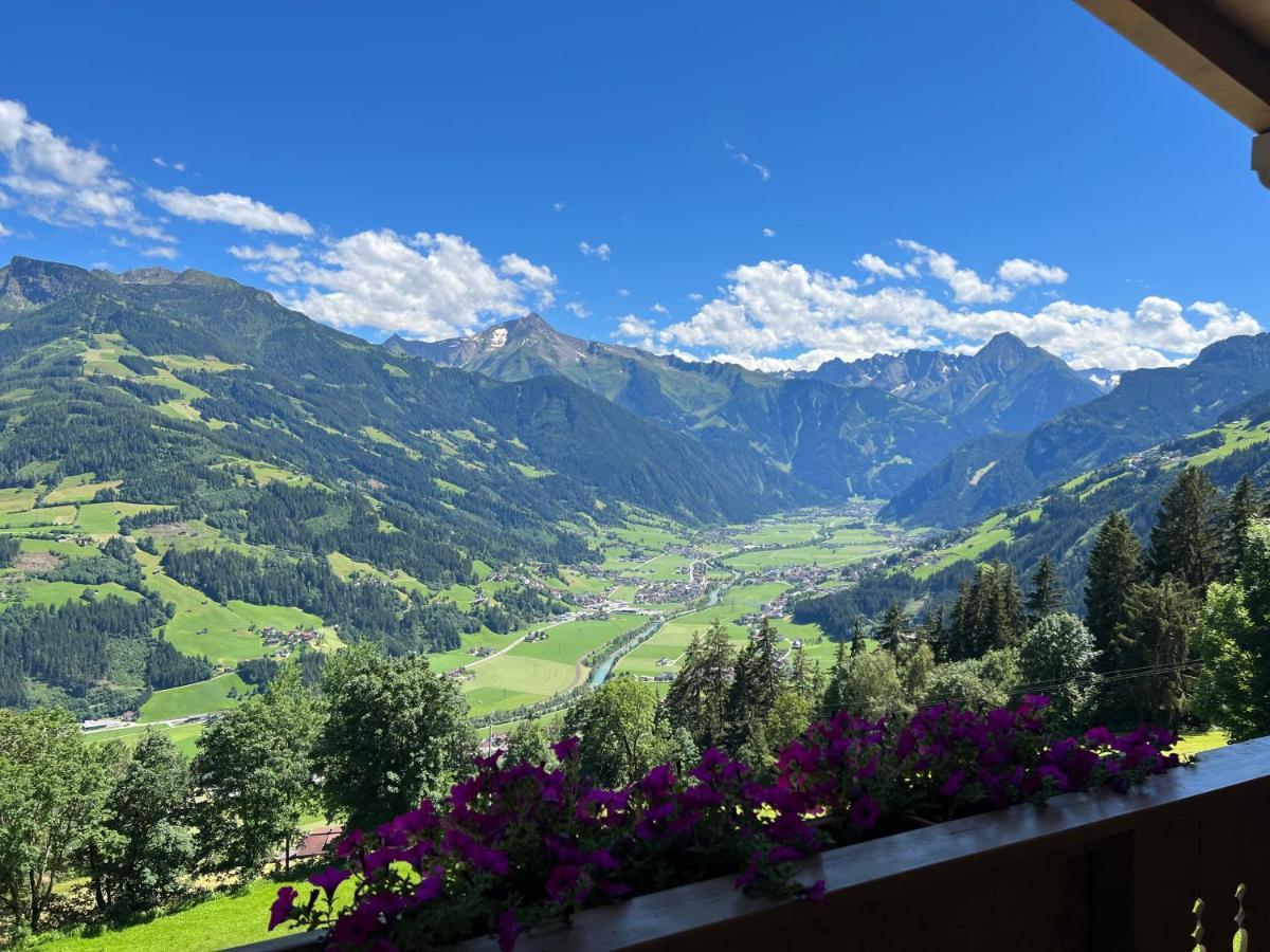 Ferienhaus Zillertal Panorama Blick Balkon Sauna Zellberg Εξωτερικό φωτογραφία