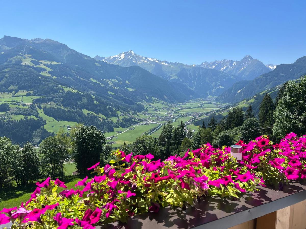 Ferienhaus Zillertal Panorama Blick Balkon Sauna Zellberg Εξωτερικό φωτογραφία
